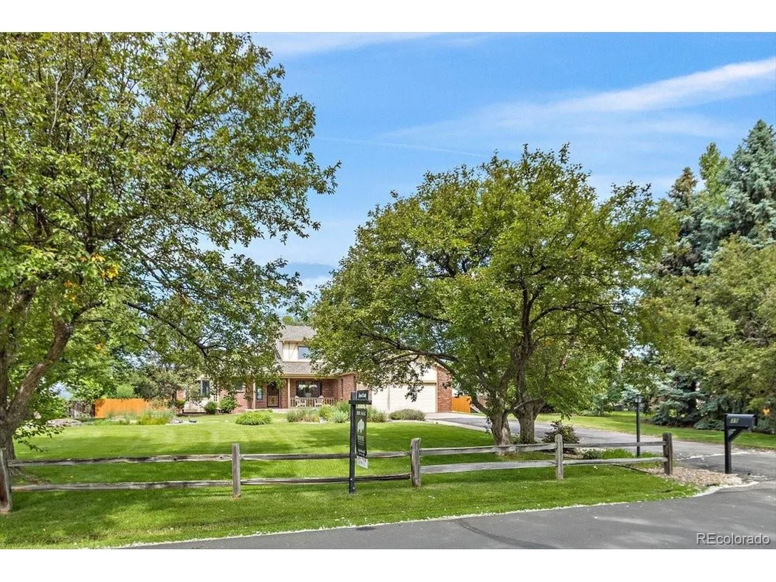 Photo of 35 Skyline Dr