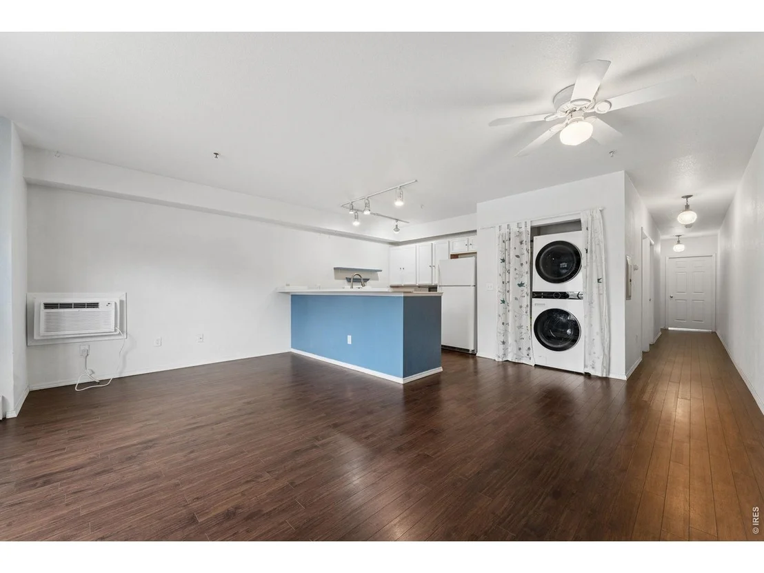 Photo of Unit 105 at 2610 Iris Ave