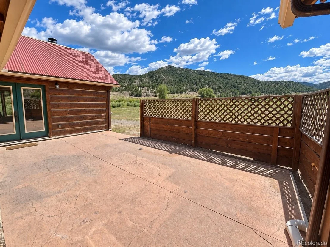 Photo of 6085 County Road 210