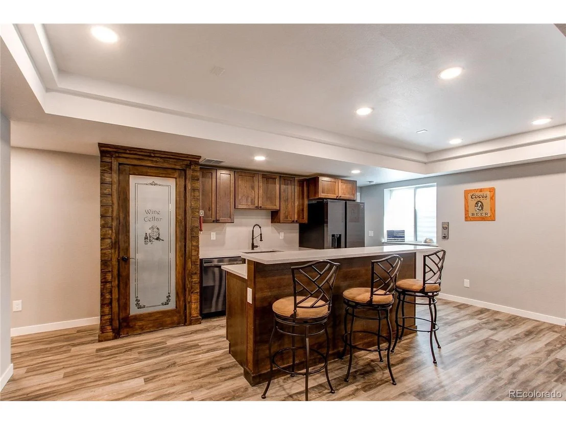 Photo of 2 Equinox Cir