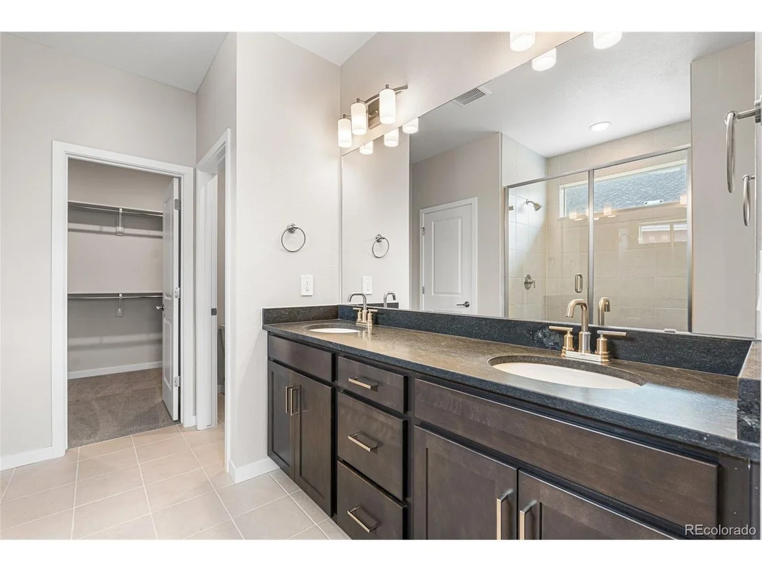 Photo of 39584 Gwinett Cir