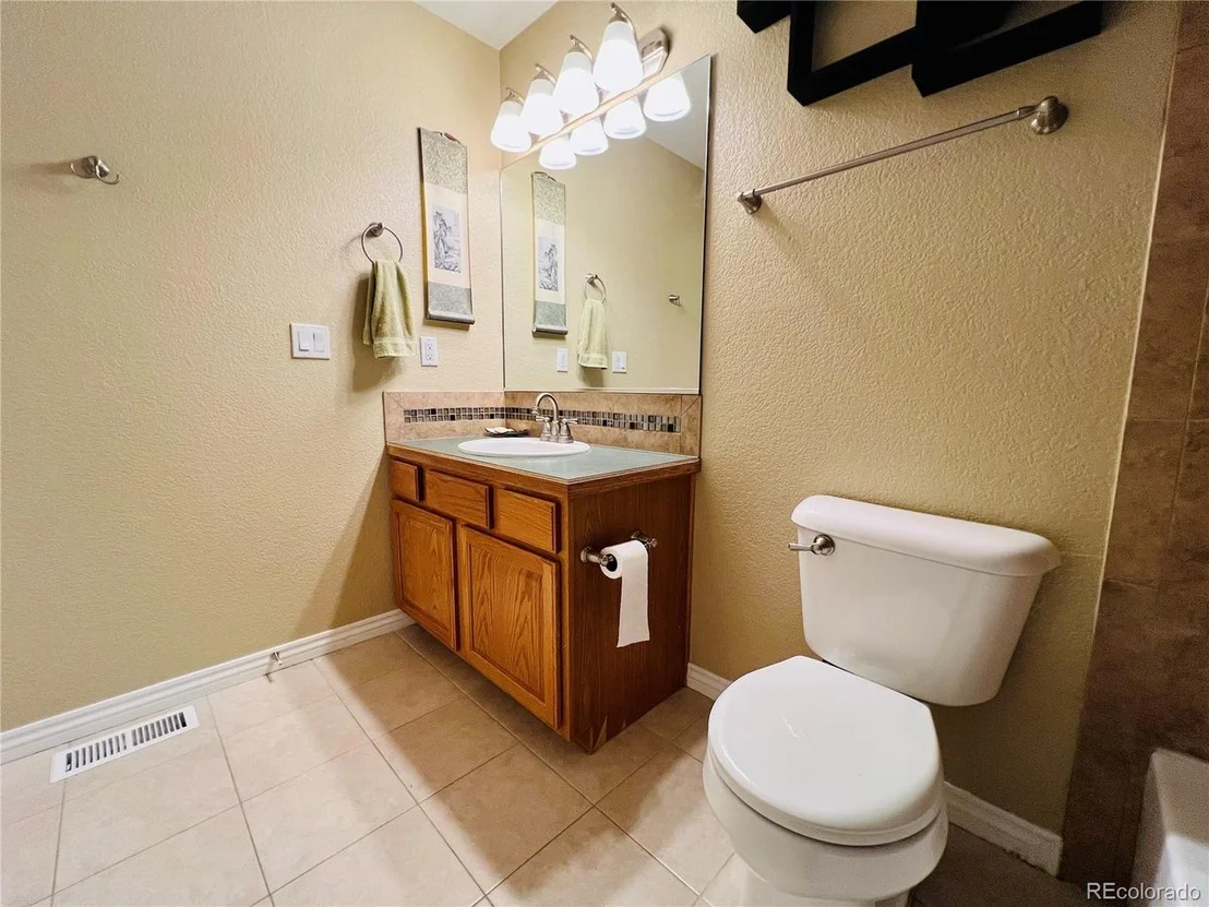 Photo of 6188 Viewpoint Ave