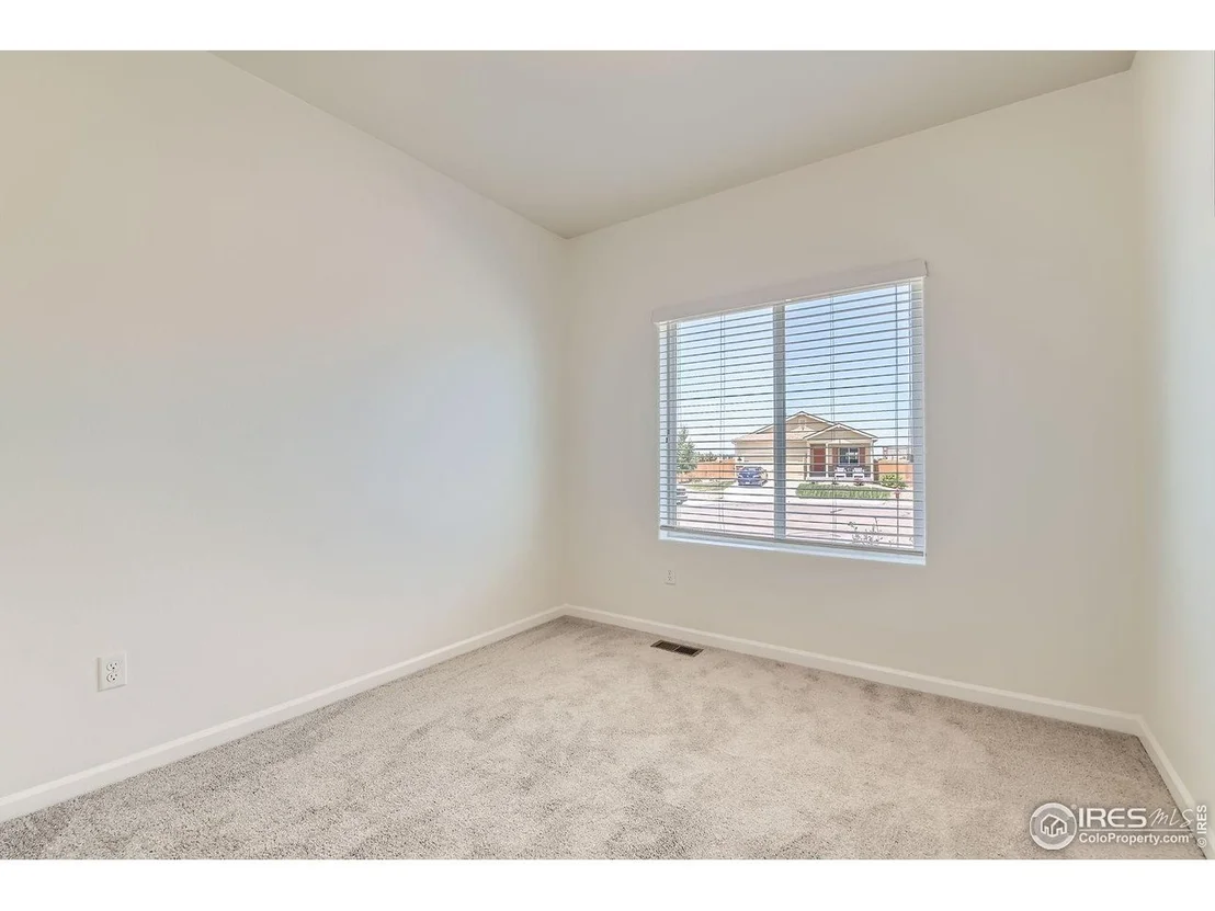 Photo of 588 Sandi Ln