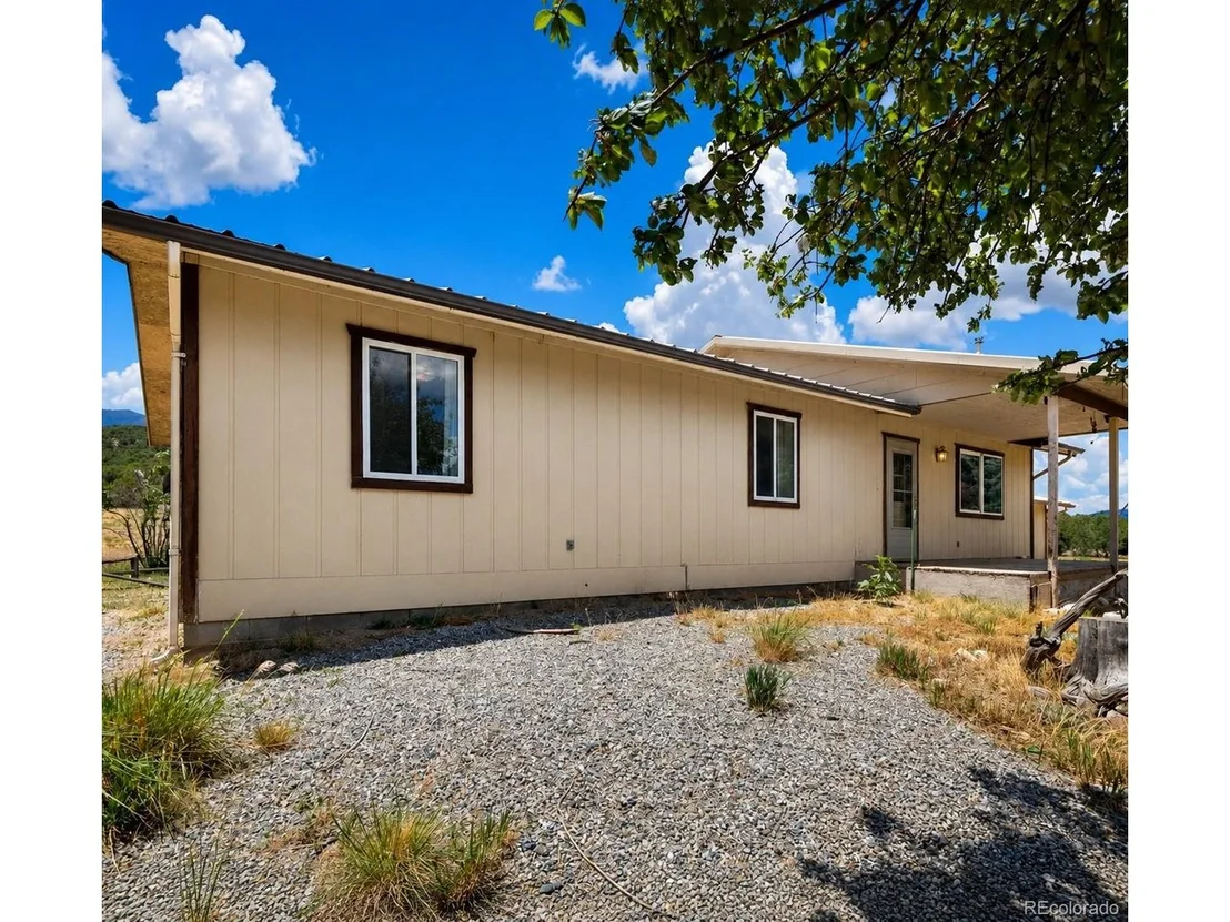 Photo of 479 Meadow Dr