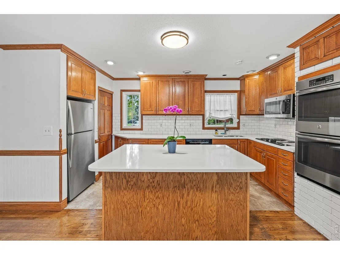 Photo of 1400 45th Ave