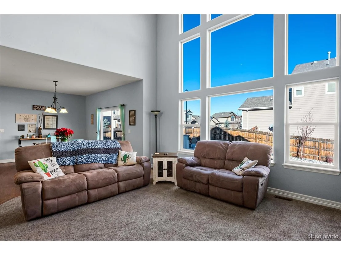 Photo of 10249 Mount Lincoln Dr