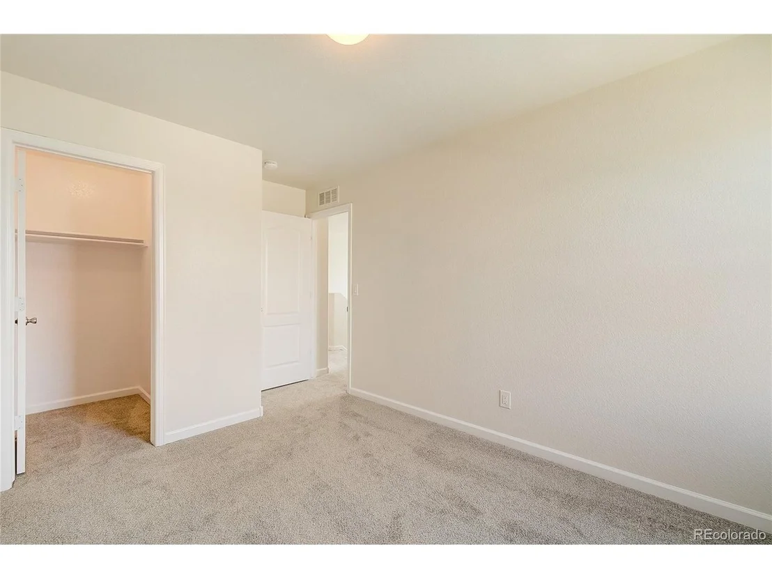 Photo of 9565 Dexter Ln