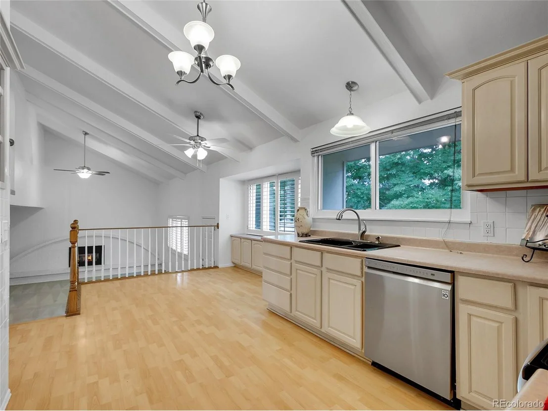 Photo of 4046 S Reading Way