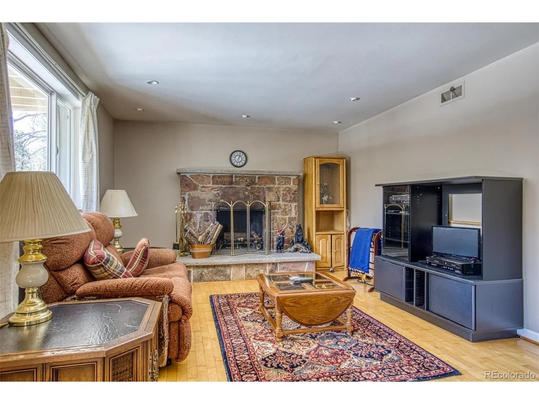 Photo of 25681 Mosier Cir