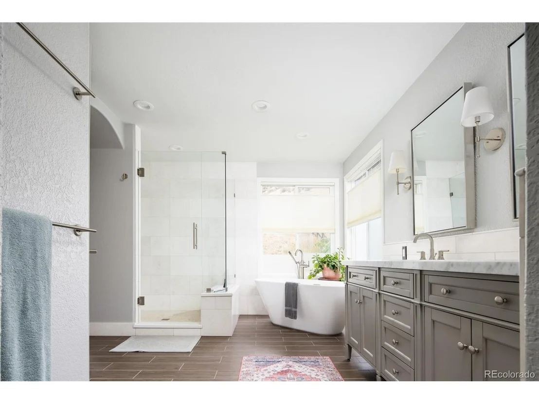 Photo of 444 Mesa View Way