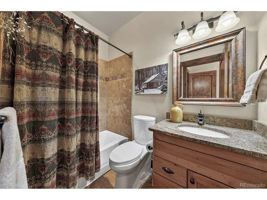 Photo of 103 Peak View Dr