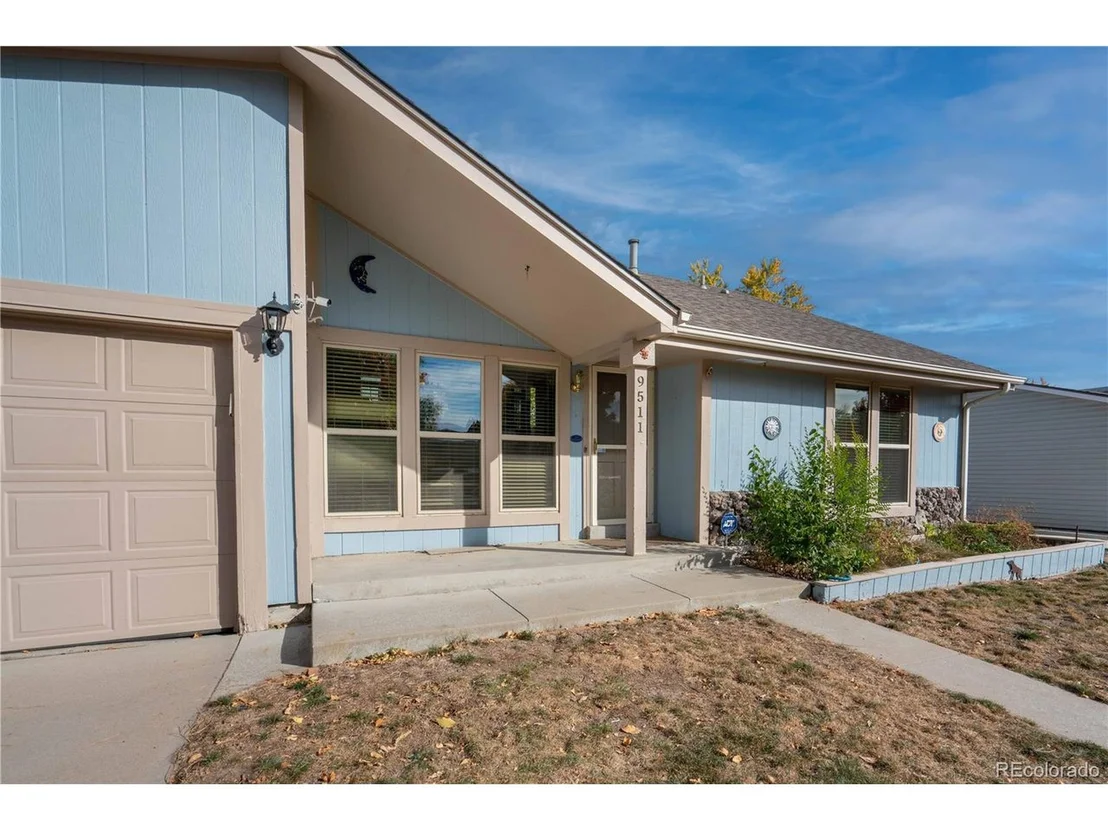 Photo of 9511 Sierra Dr