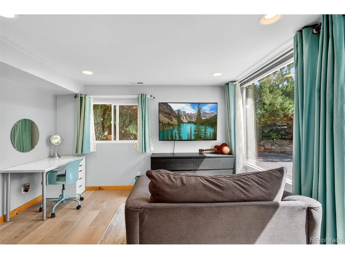Photo of 7908 Beverly Blvd