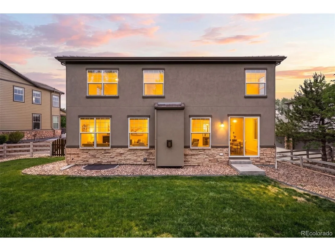 Photo of 3385 Traver Dr