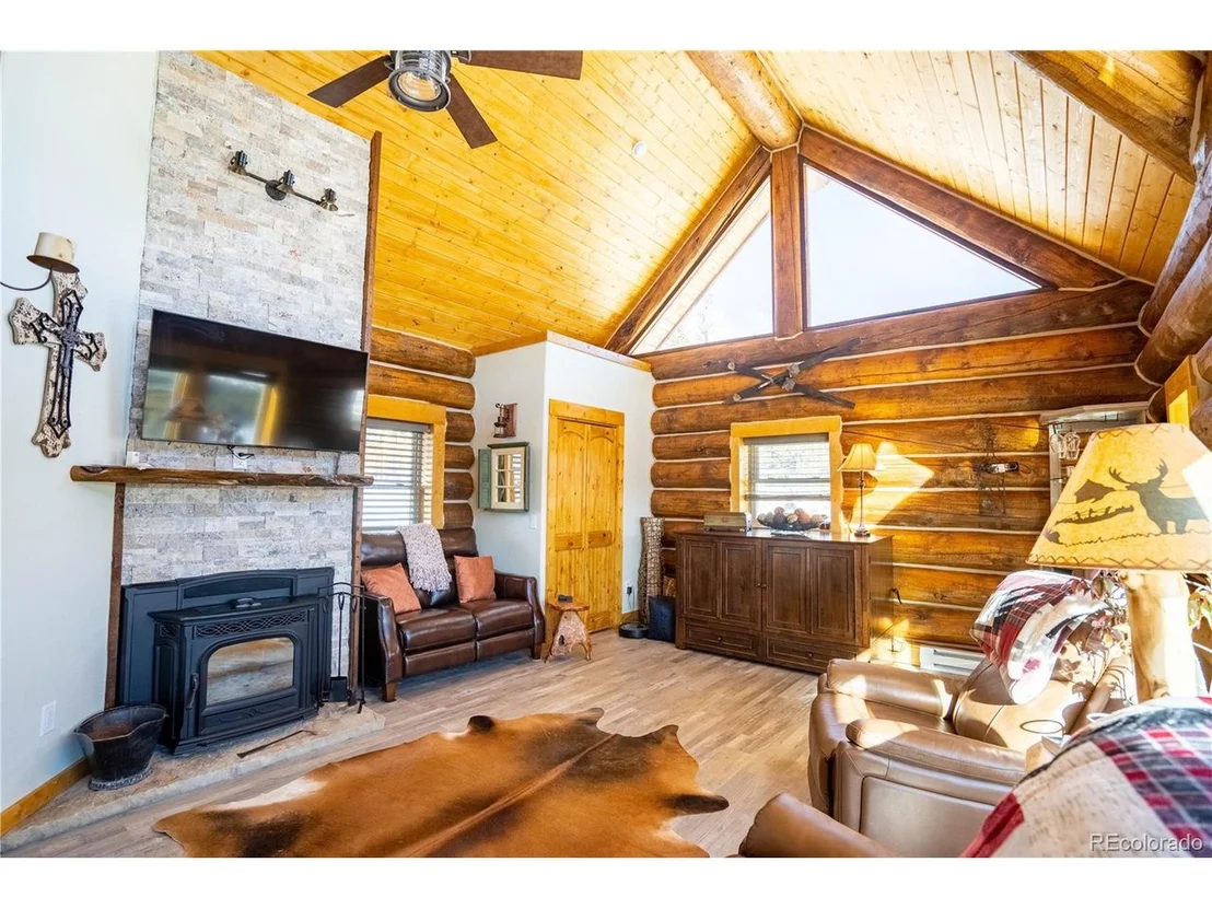 Photo of 103 Aspen Dr