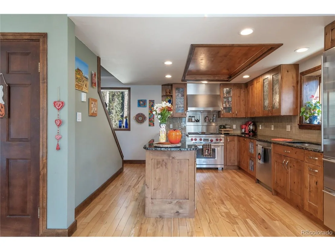 Photo of 495 Edgewood Rd