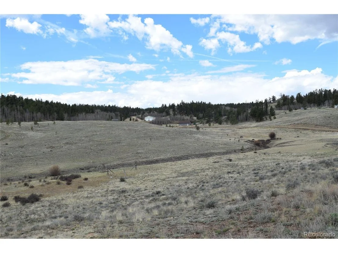 Photo of 550 Aspen Trl
