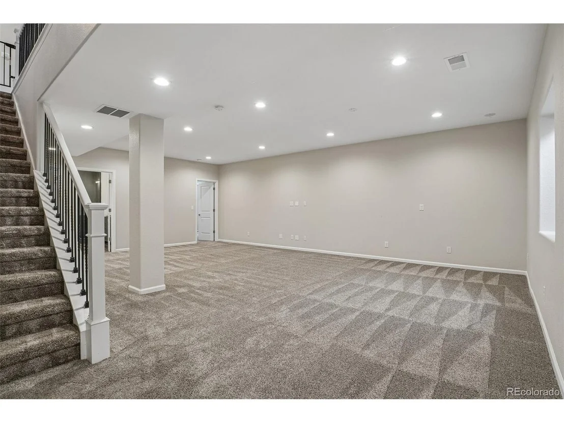 Photo of 291 Saskatoon Dr