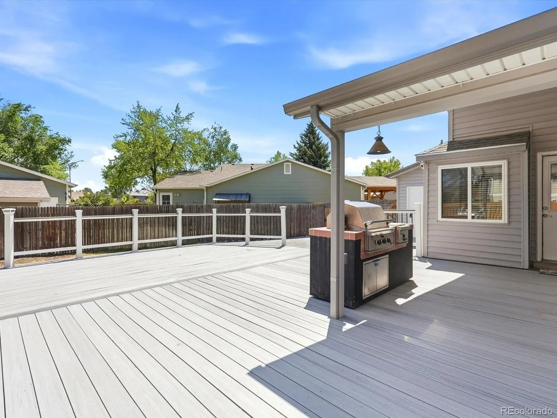 Photo of 6691 Deframe Ct