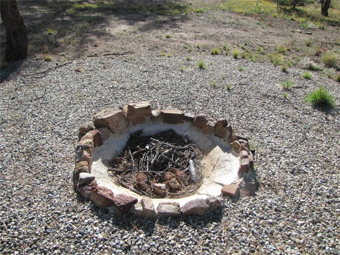 Photo of 666 Bellows Rd