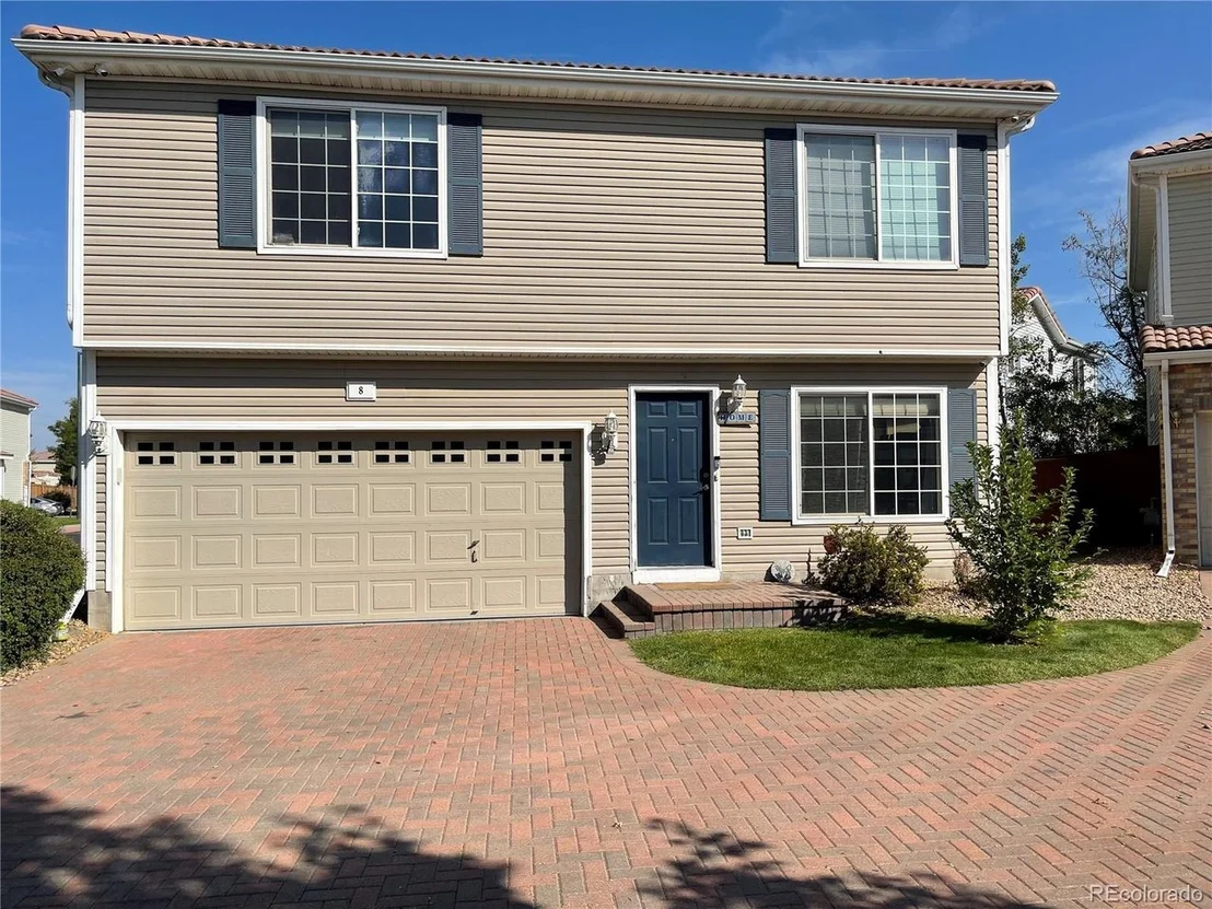 Photo of Unit 8 at 20000 Mitchell Pl