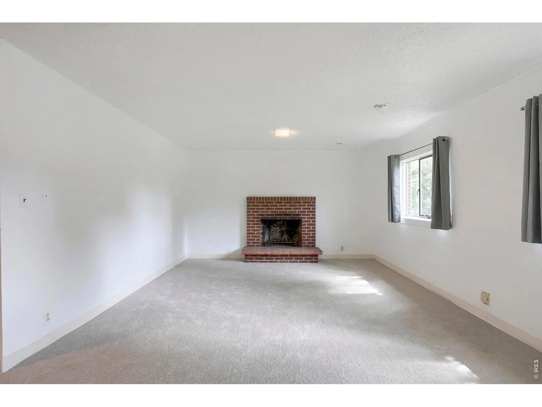Photo of 2445 Forest Ave