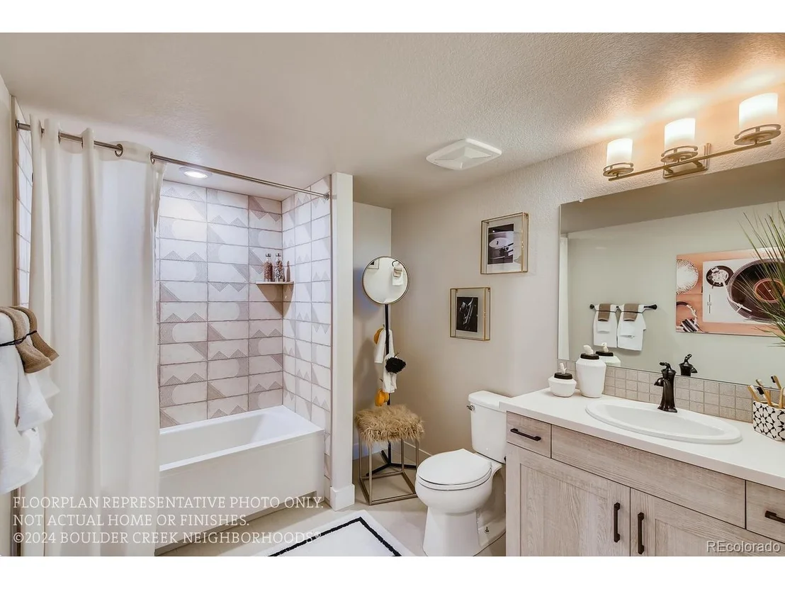 Photo of 833 W 129th Pl