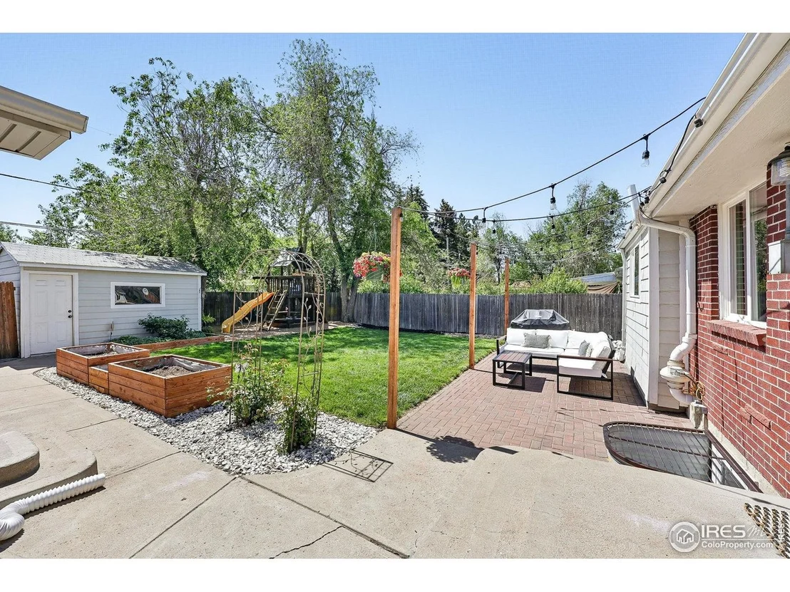 Photo of 8290 Chase Way