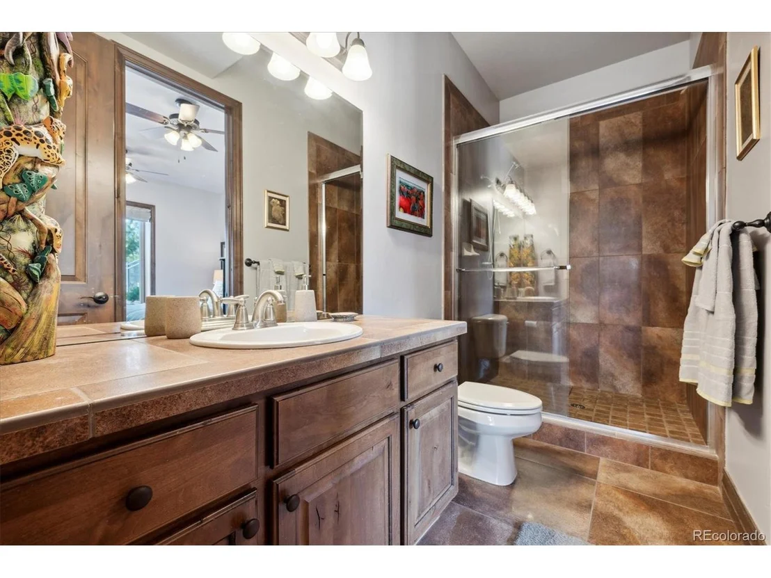 Photo of 4923 Raintree Cir