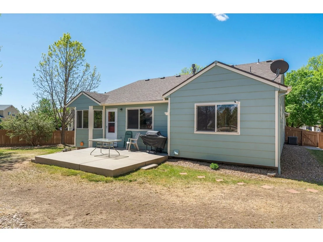 Photo of 2244 Santa Fe Dr