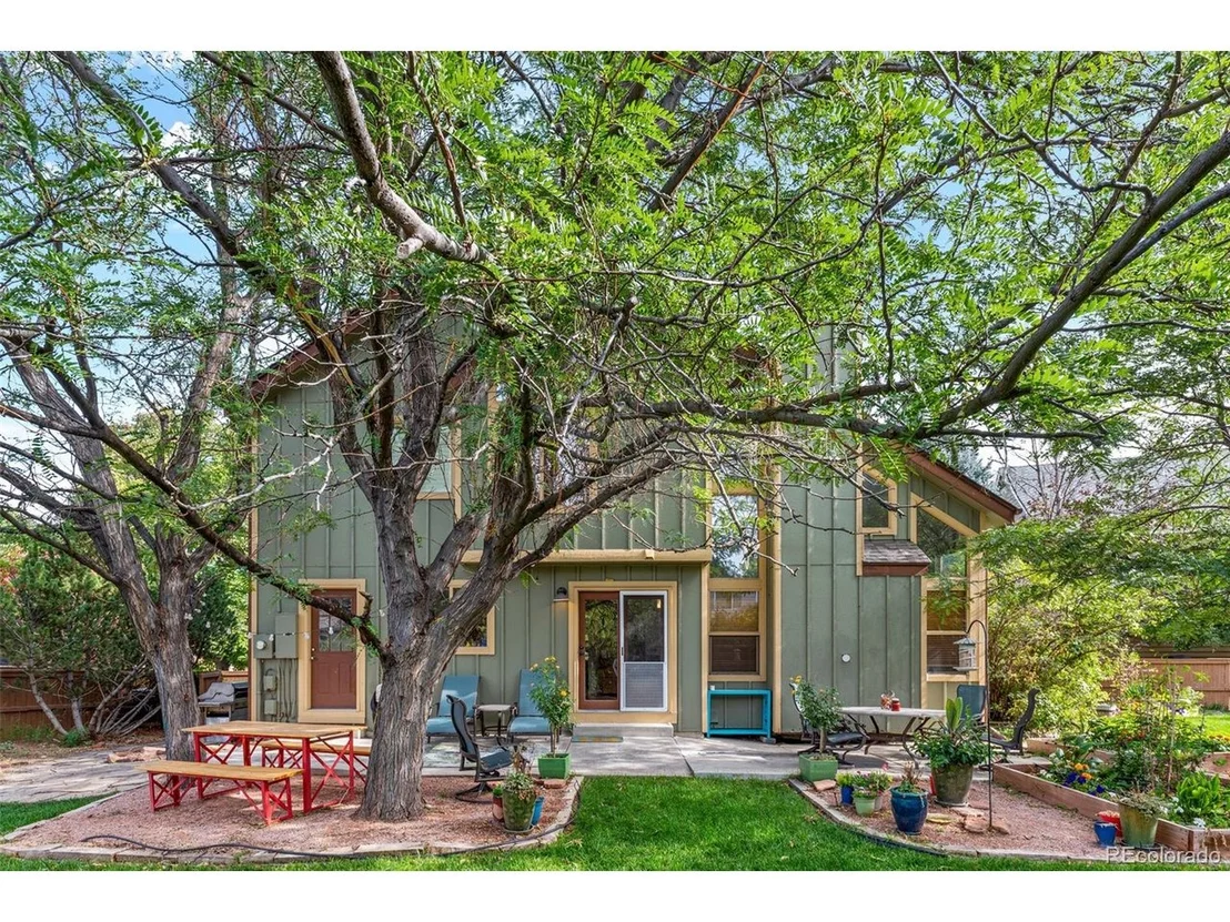 Photo of 9687 Biltmore Way