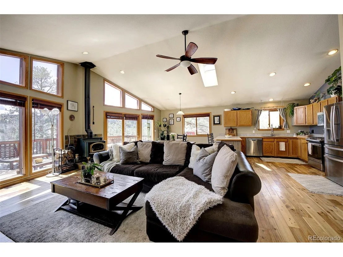 Photo of 454 Conifer Dr