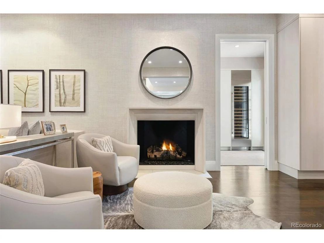 Photo of 450 Steele St