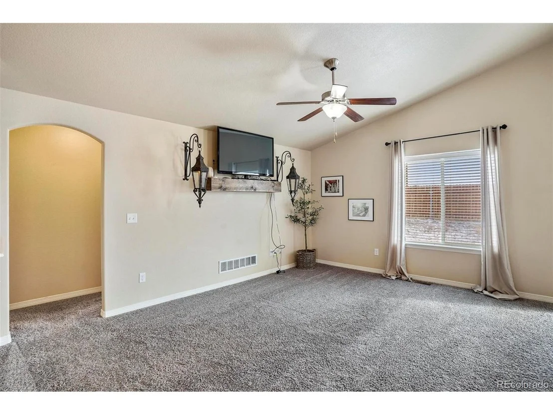 Photo of 6632 Catalpa Cir