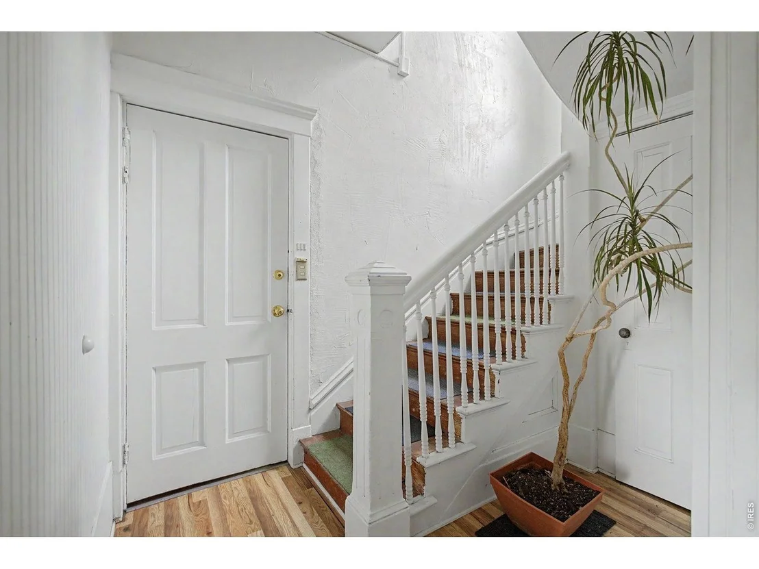 Photo of 1044 Maxwell Ave