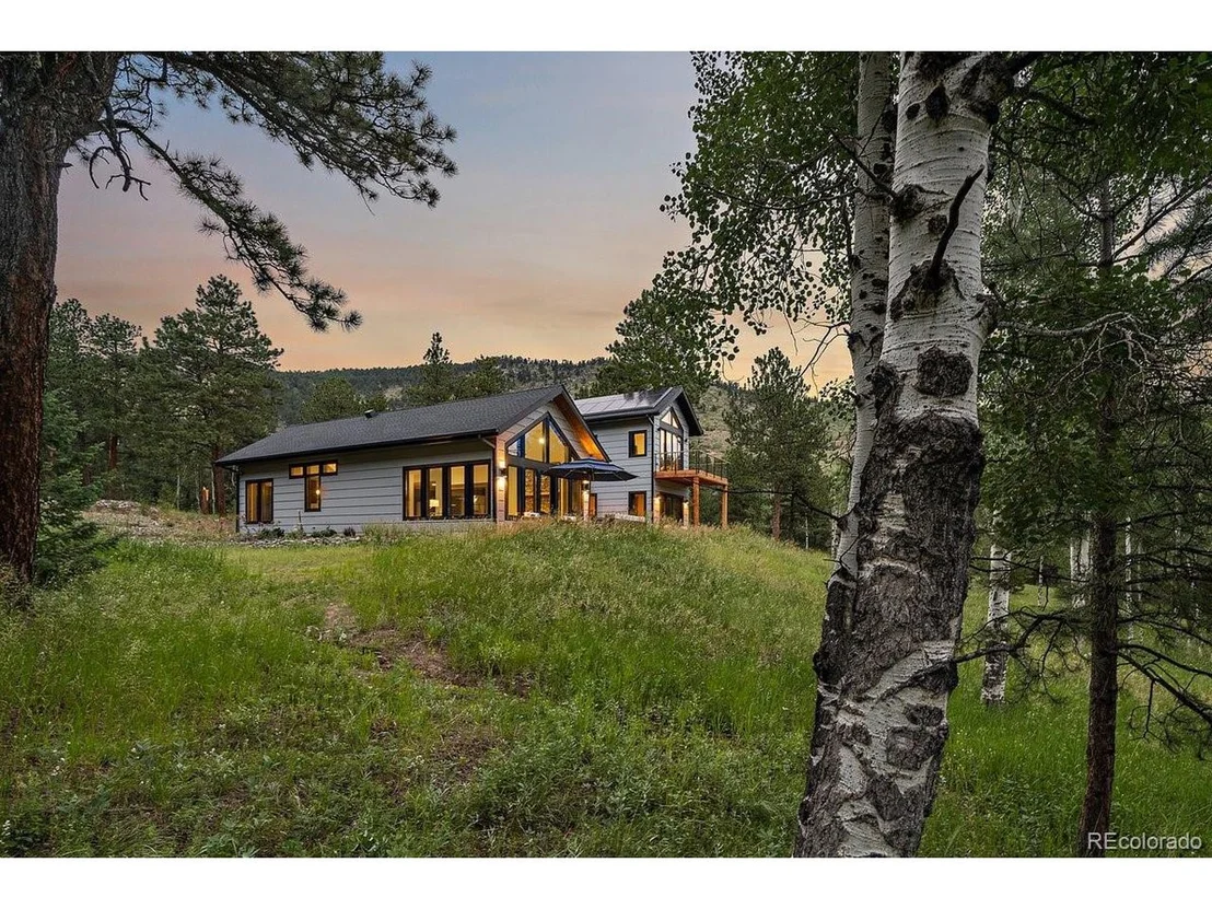 Photo of 32990 Stagecoach Blvd