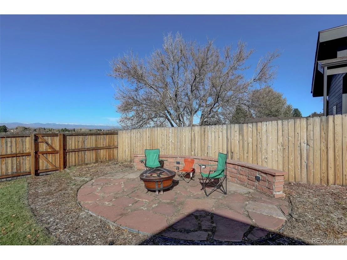 Photo of 222 Helena Cir
