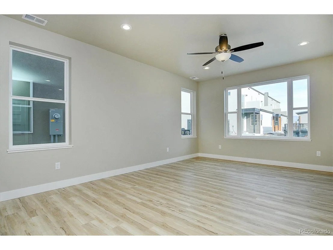 Photo of Unit B at 302 Shepherd Rd