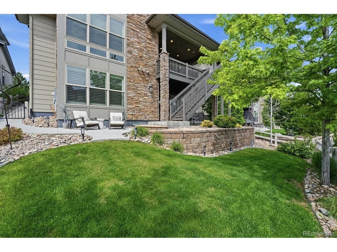 Photo of 489 Meadowleaf Ln