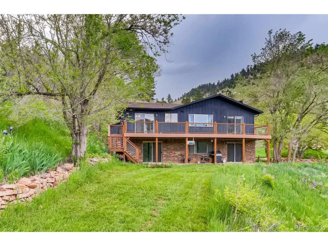 Photo of 69 Baldwin Cir