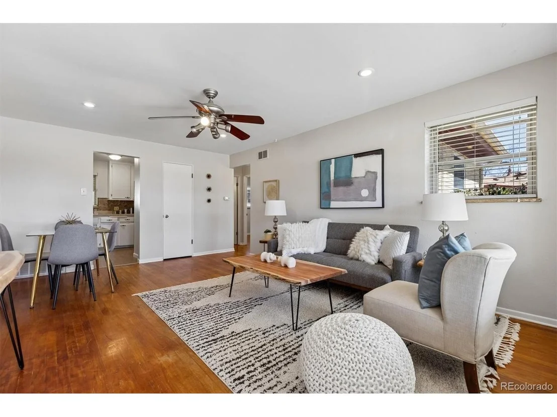Photo of 5755 Dover St