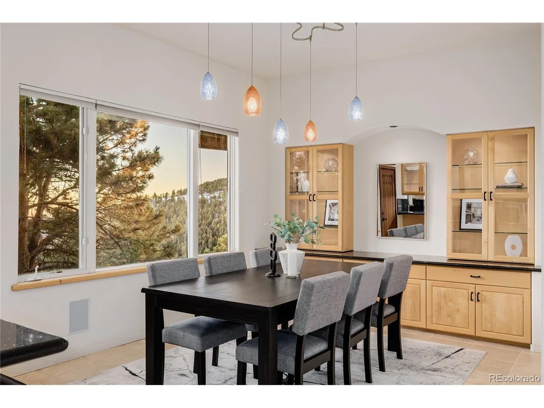 Photo of 1077 Carriage Hills Dr