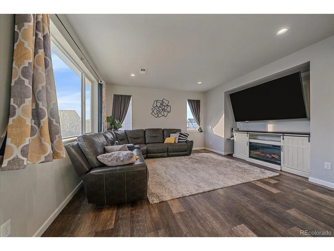 Photo of 4582 Dewey Ln
