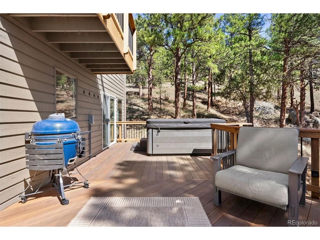 Photo of 2386 Daisy Ln