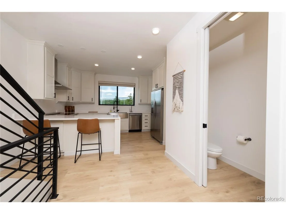 Photo of 853 Ferret Ln