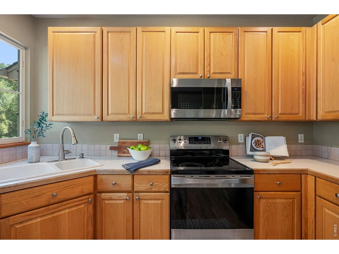 Photo of 339 Lodgewood Pt