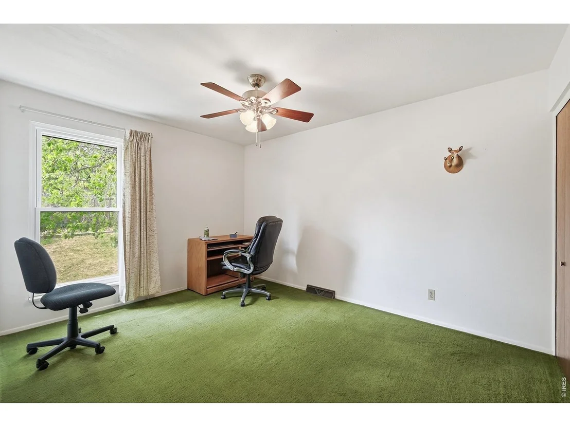 Photo of 835 Hartford Dr