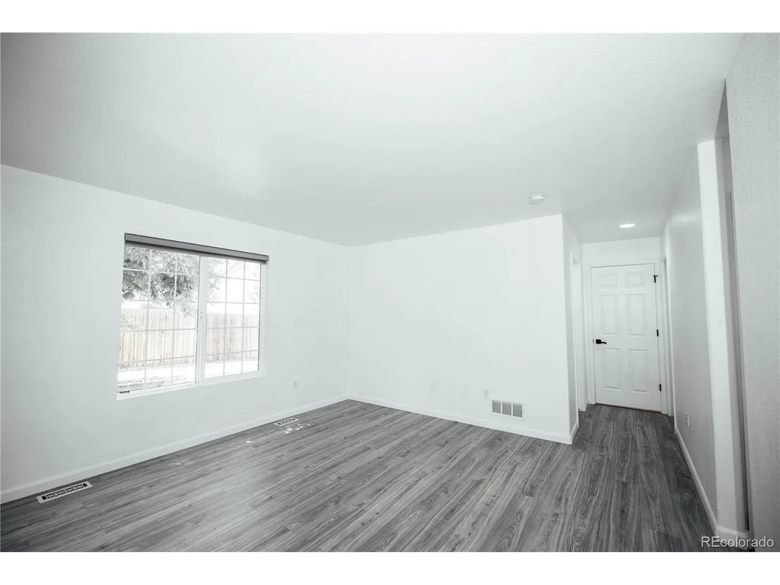 Photo of 18656 E Harvard Dr
