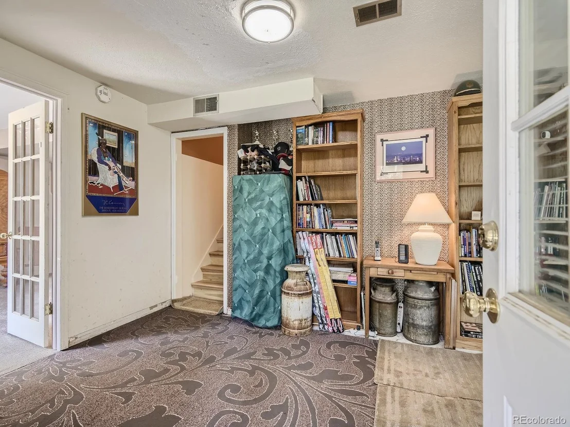 Photo of 5761 Cliff Rd