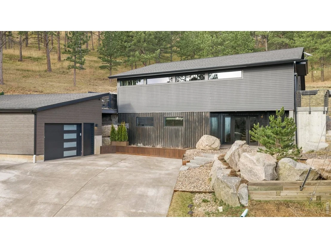 Photo of 316 Pine Tree Ln